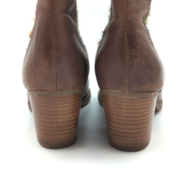 Bandolino Bozeman Tan Multicolor Embroided Brown Heeled Cowboy Boots Size 7 - Picture 3 of 9